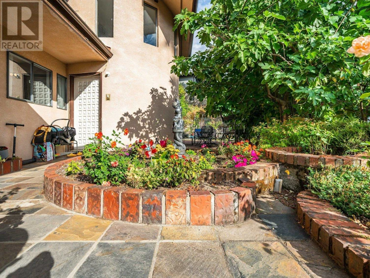 4503 Woodgreen Drive, West Vancouver, BC, V7S 2T8