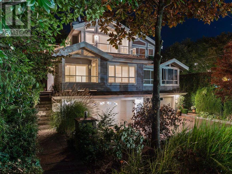 2517 Marine Drive, West Vancouver, BC, V7V 1L5