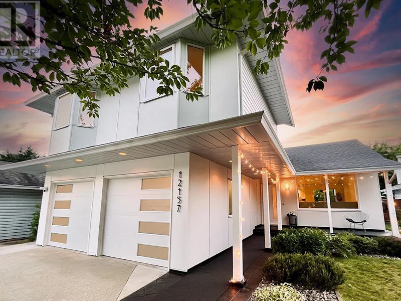 12157 207a Street, Maple Ridge BC V2X 9T1