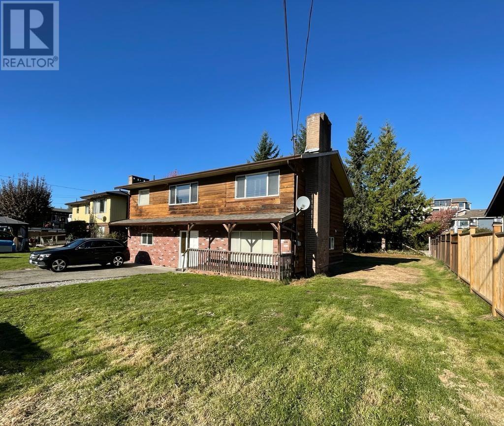 866 Poplar Lane, Gibsons, BC, V0N 1V8
