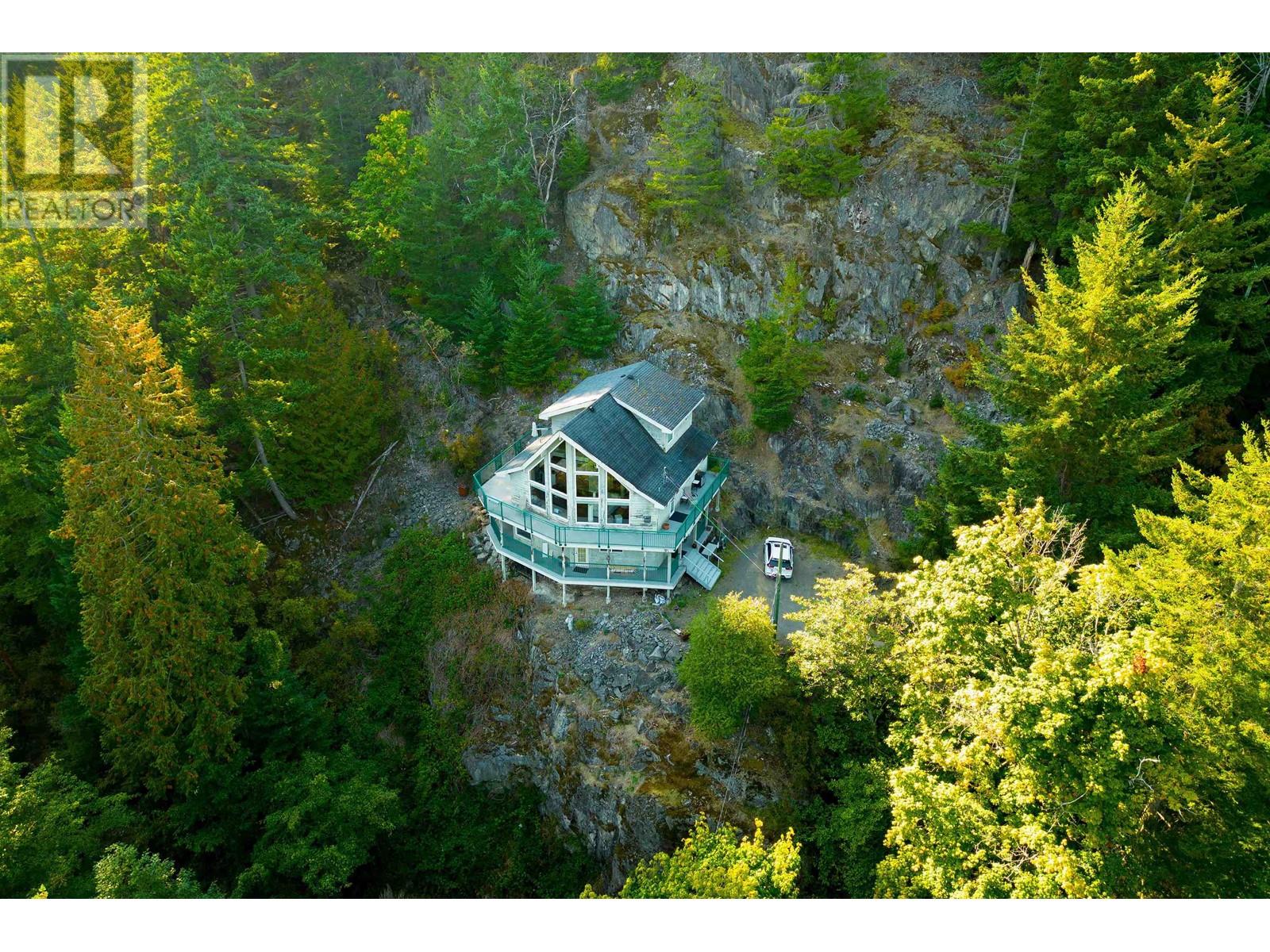 1390 Eaglecliff Road, Bowen Island, BC, V0N 1G1