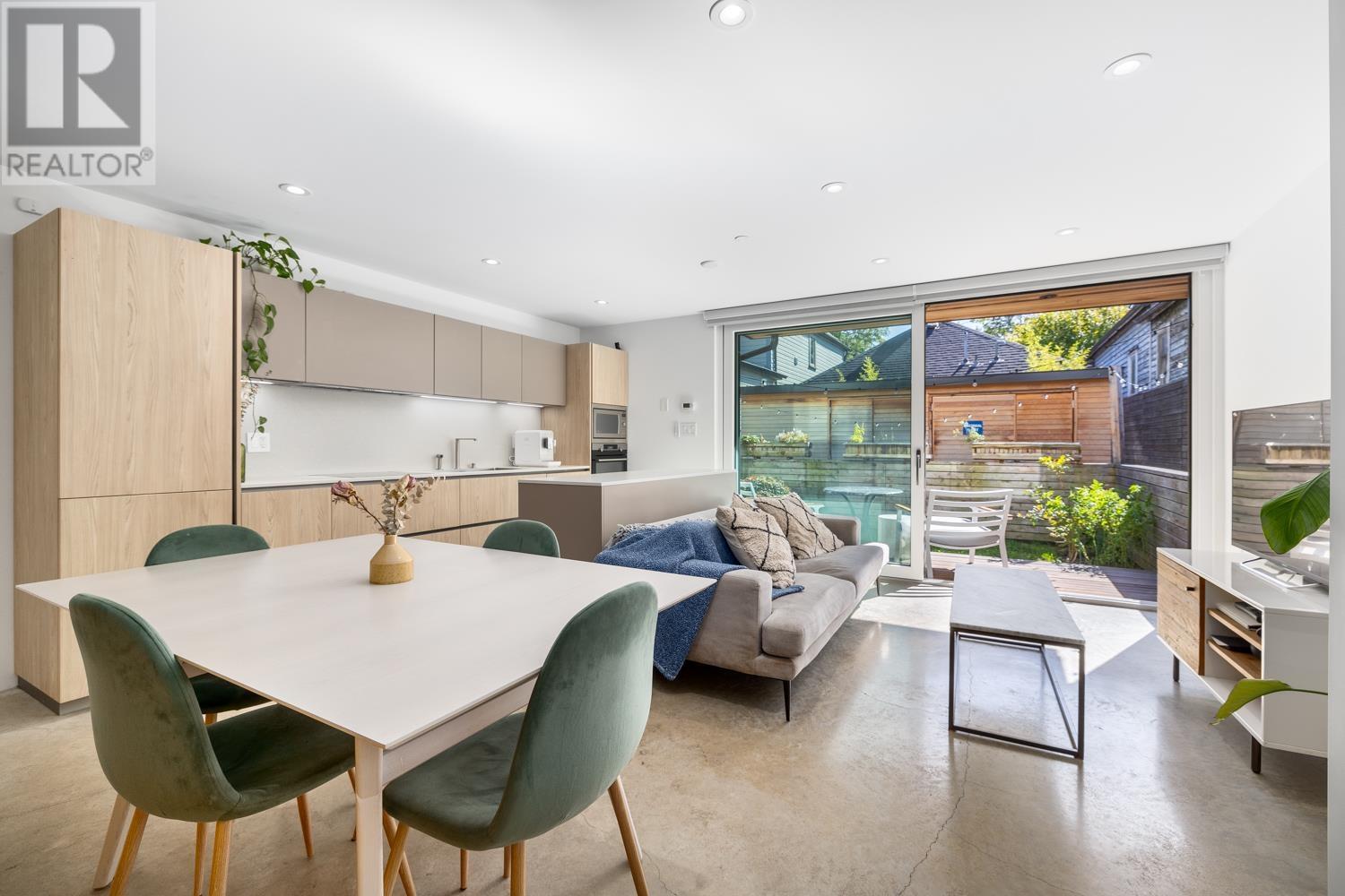 1-829 Keefer Street, Vancouver, BC, V6A 1Y8