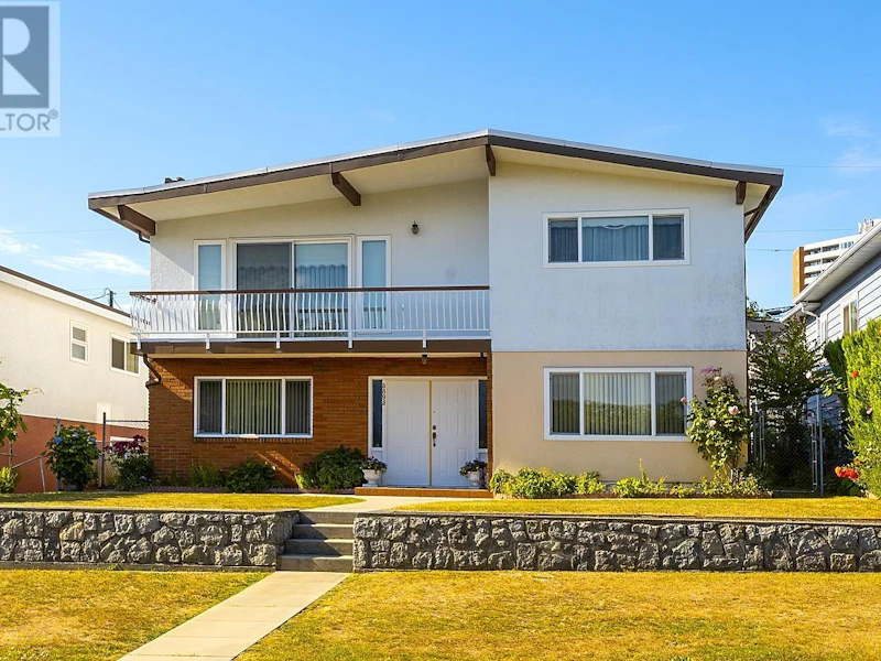 3895 Georgia Street, Burnaby BC V5C 2S7