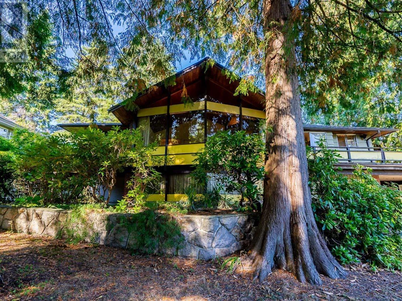 96 Deep Dene Road, West Vancouver BC V7S 1A2