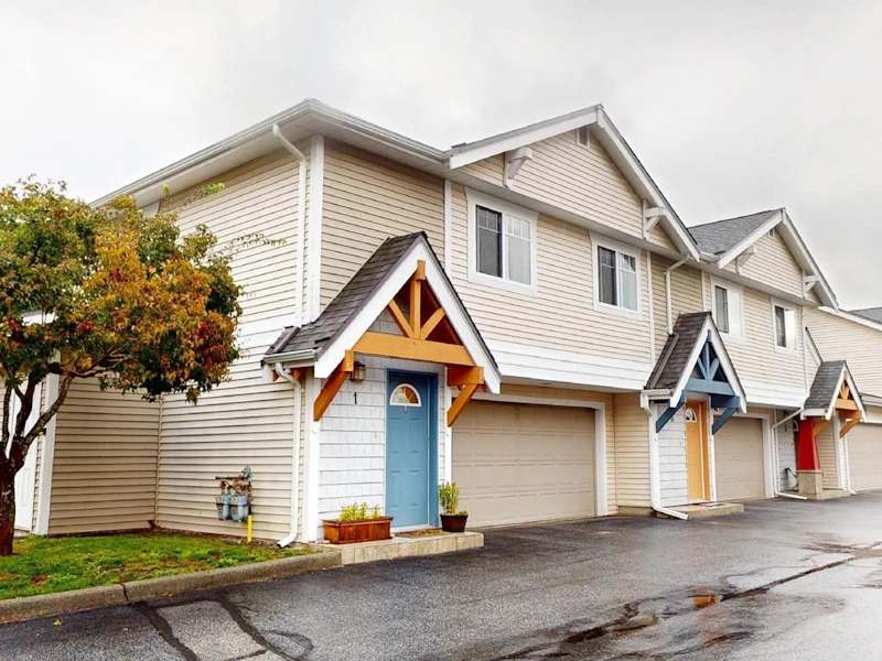 1 - 1821 Willow Crescent, Squamish BC V8B 0L9