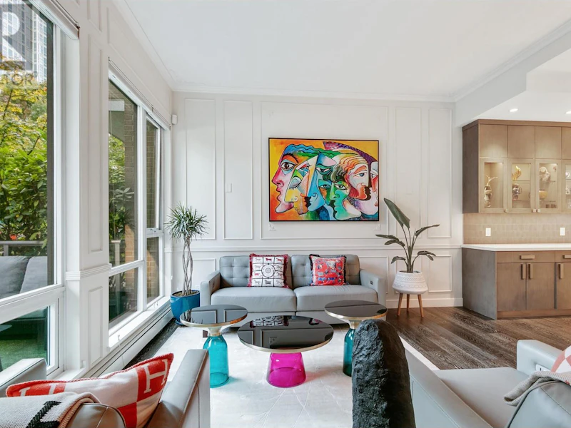 1073 Expo Boulevard, Vancouver BC V6Z 2W1
