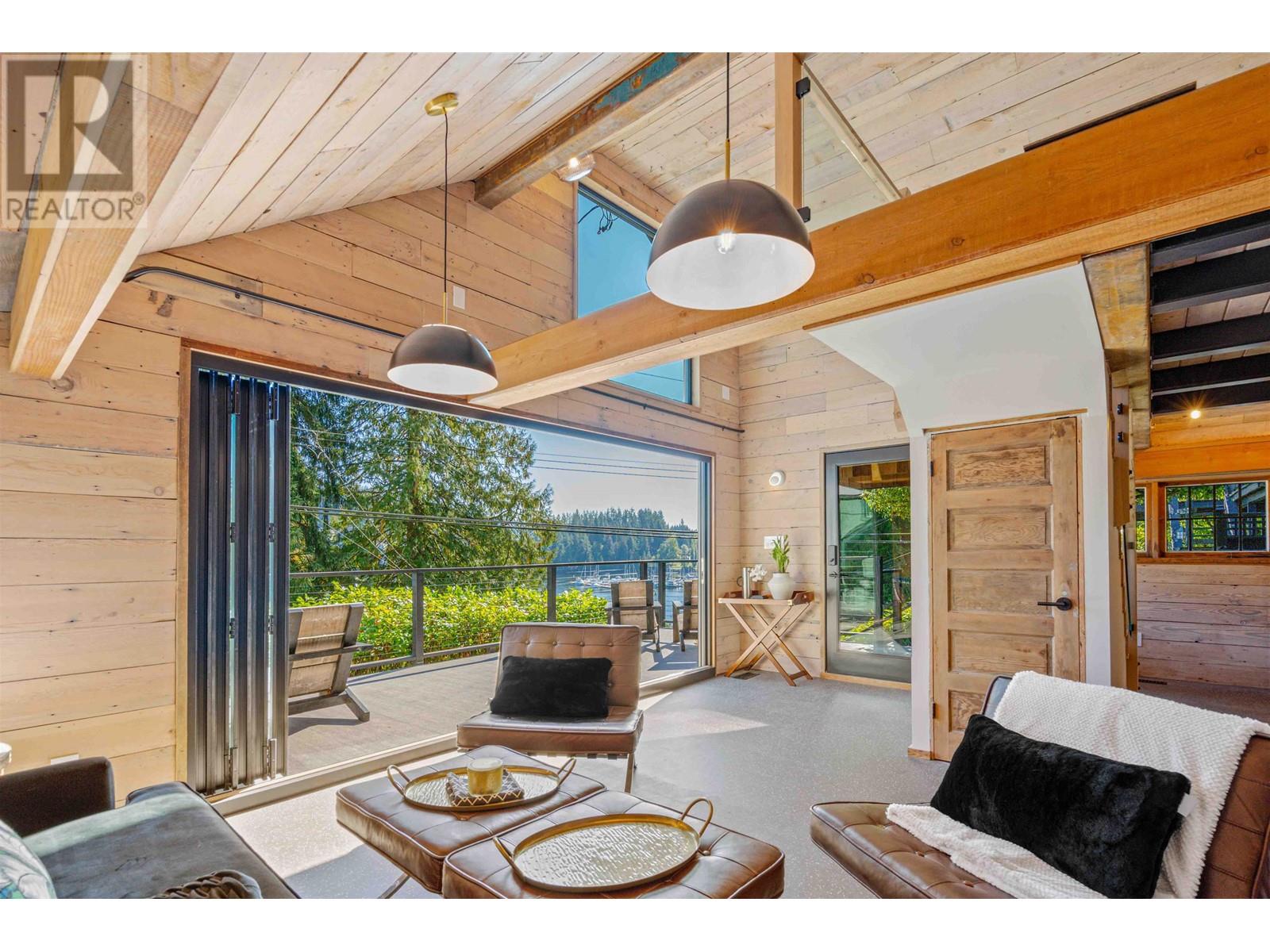 2671 Panorama Drive, North Vancouver, BC, V7G 1V7