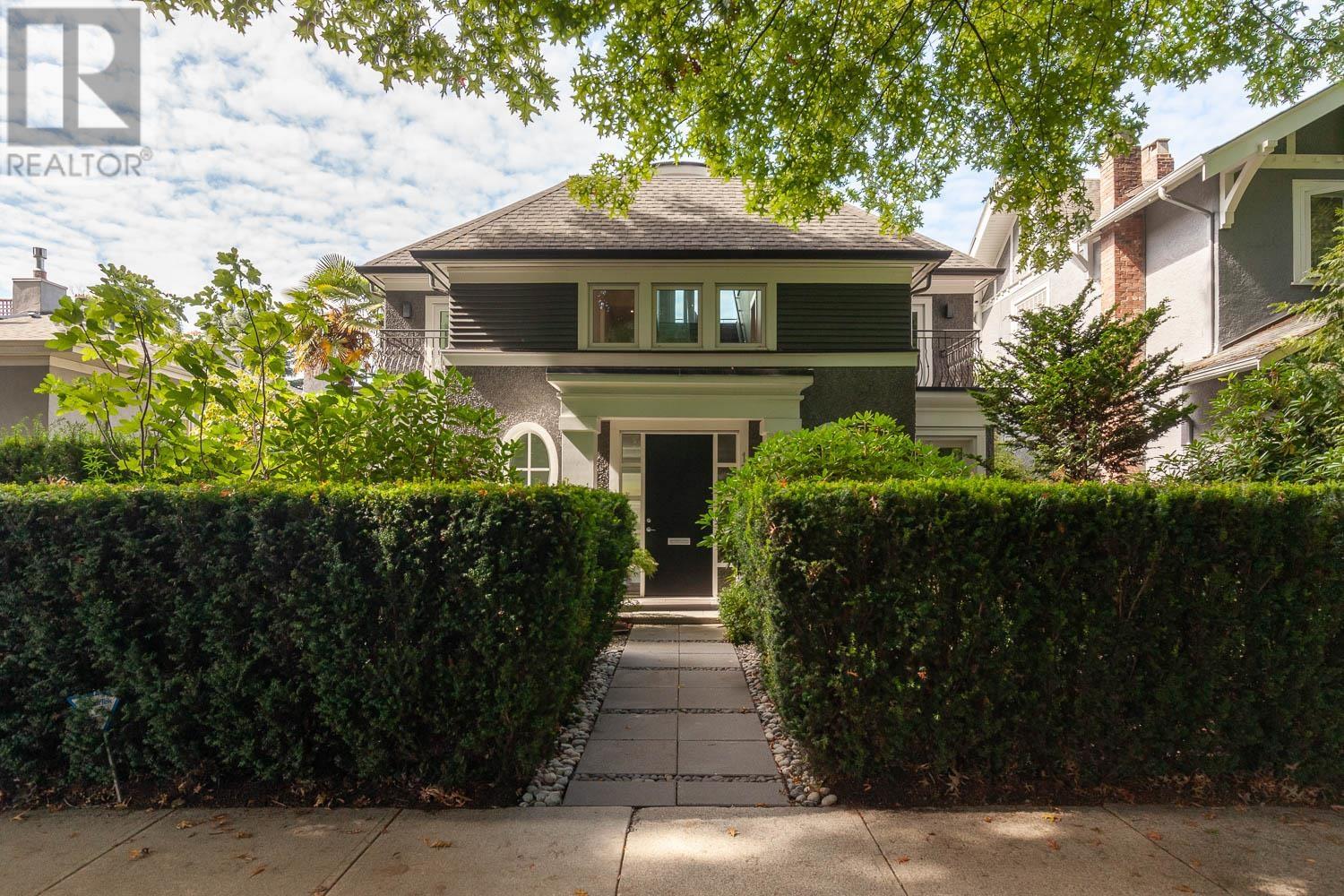 1353 Walnut Street, Vancouver, BC, V6J 3R2