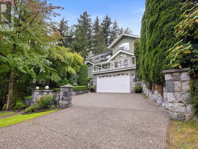 3907 Braemar Place, North Vancouver BC V7N 4M8