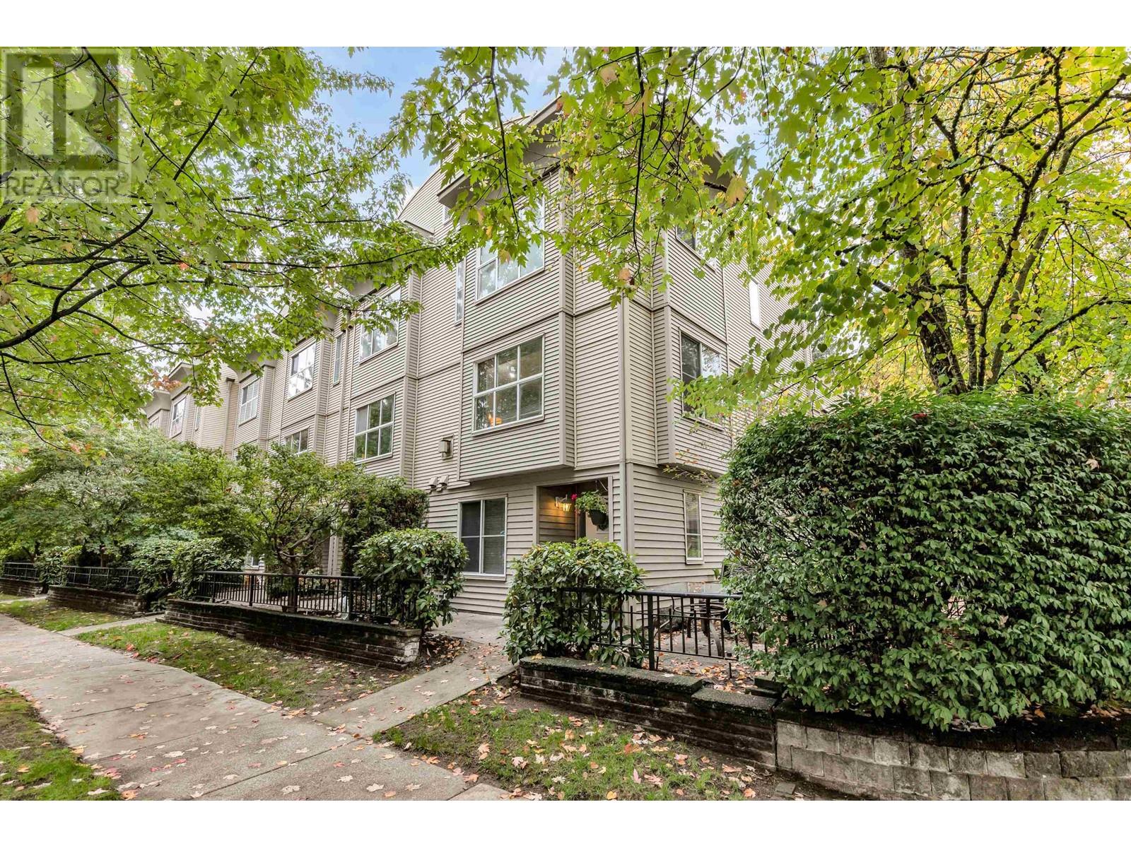 52-12449 191 Street, Pitt Meadows, BC, V3Y 2R4