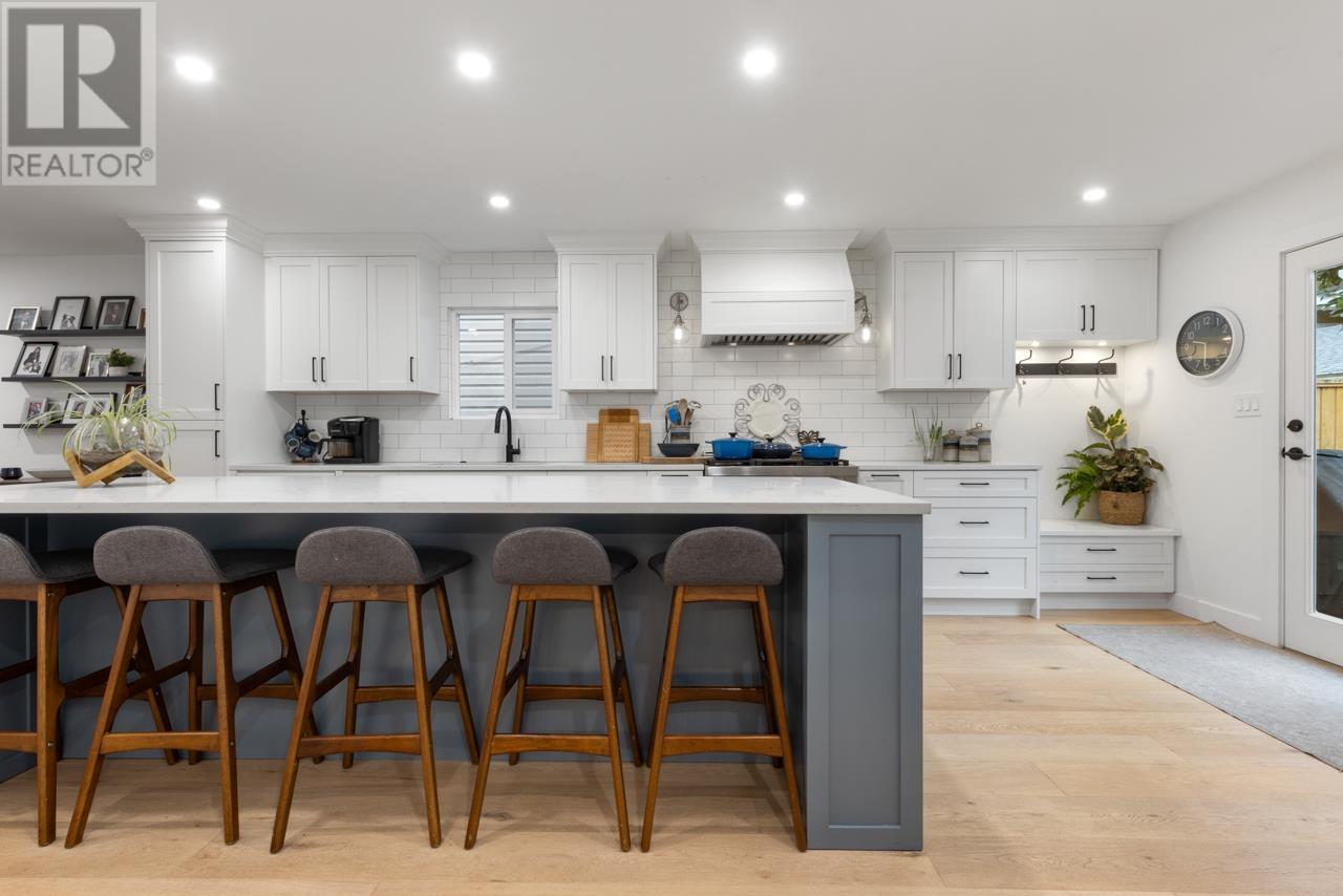 3900 Broadway Street, Richmond, BC, V7E 2Y2