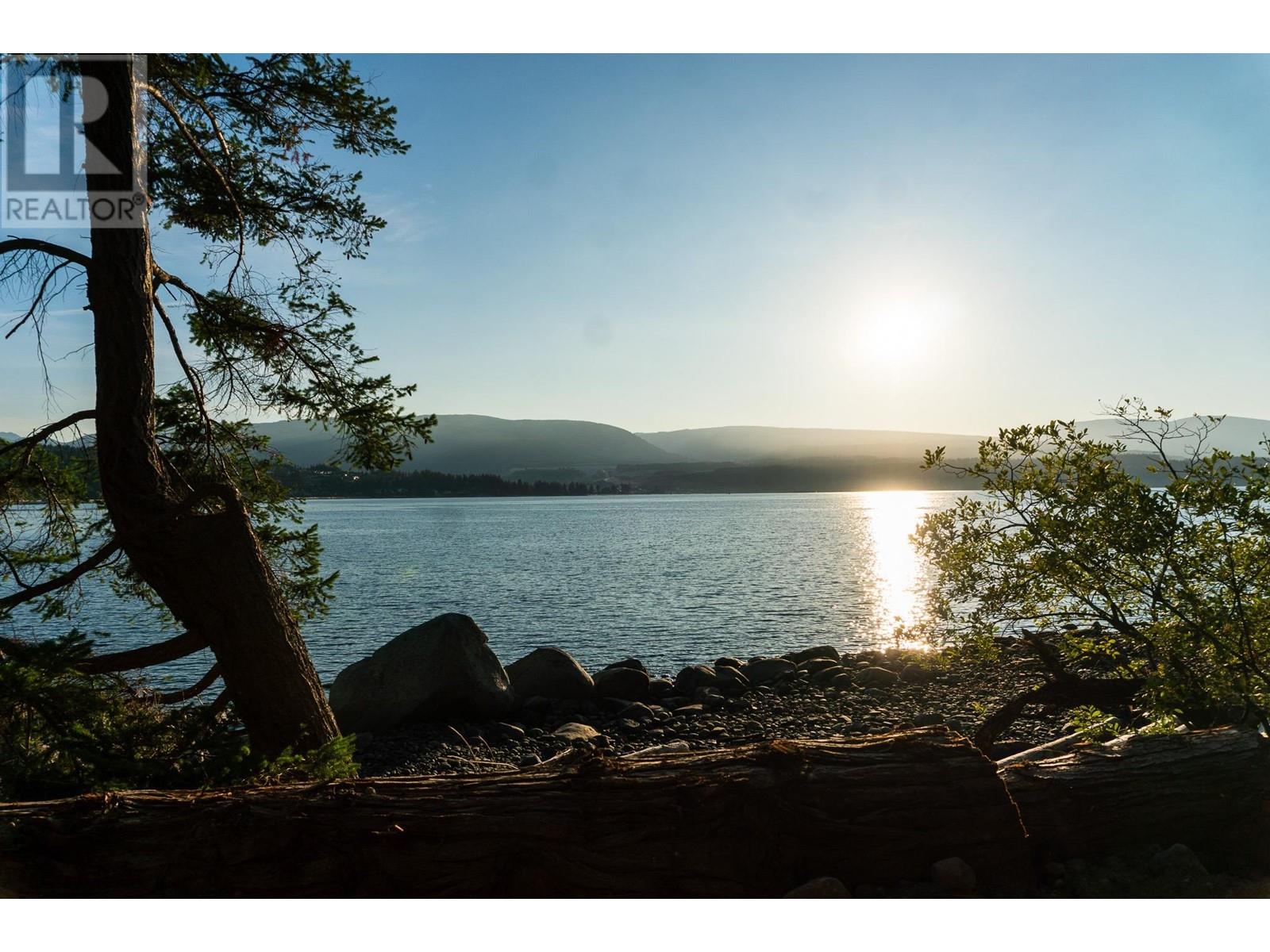 lot 18-Lot 18 Trail Island, Sechelt, BC