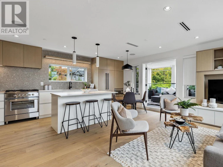 1238 Mclean Drive, Vancouver, BC, V5L 2P9