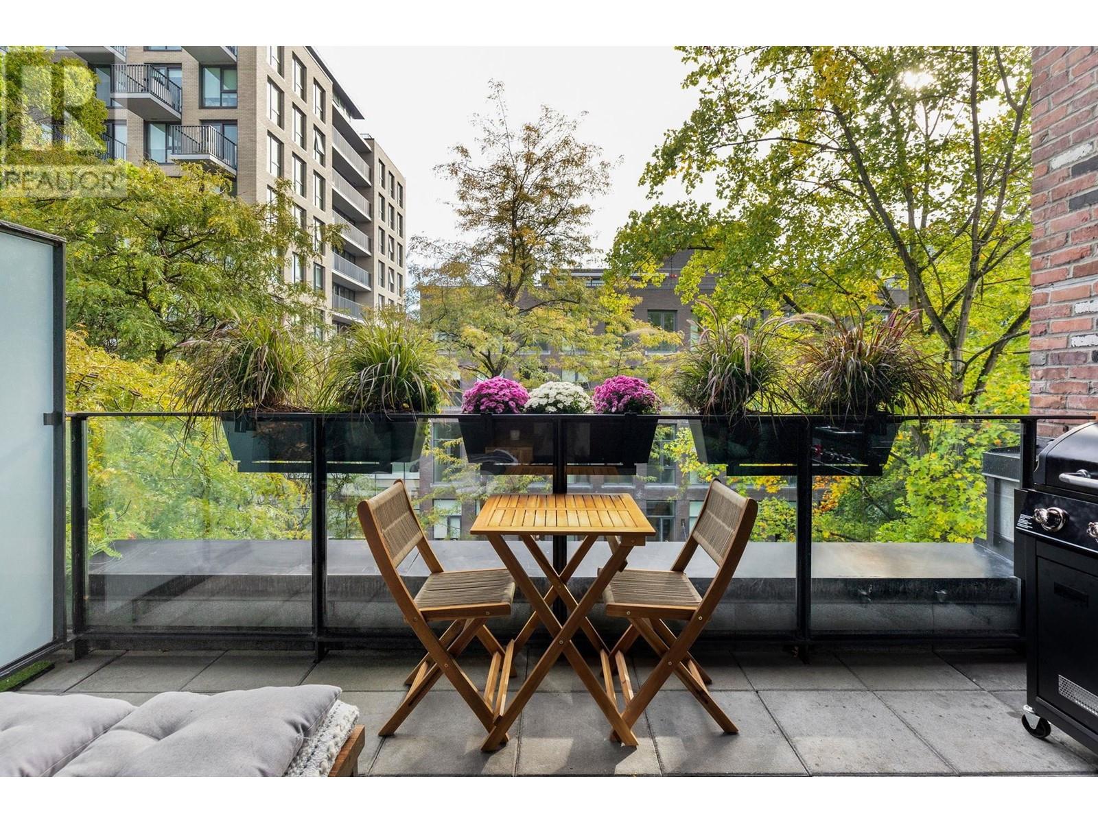 508-12 Water St Street, Vancouver, BC, V6B 1A4