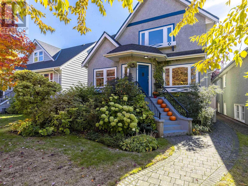 174 W 23rd Avenue, Vancouver BC V5Y 2G9