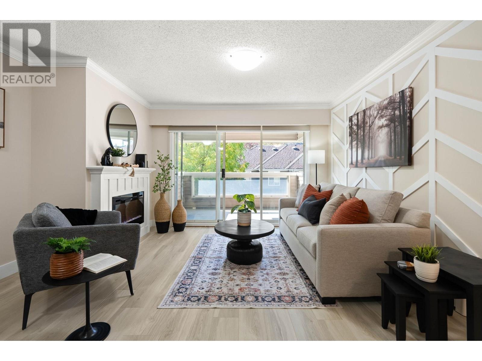 213-932 Robinson Street, Coquitlam, BC, V3J 7R8