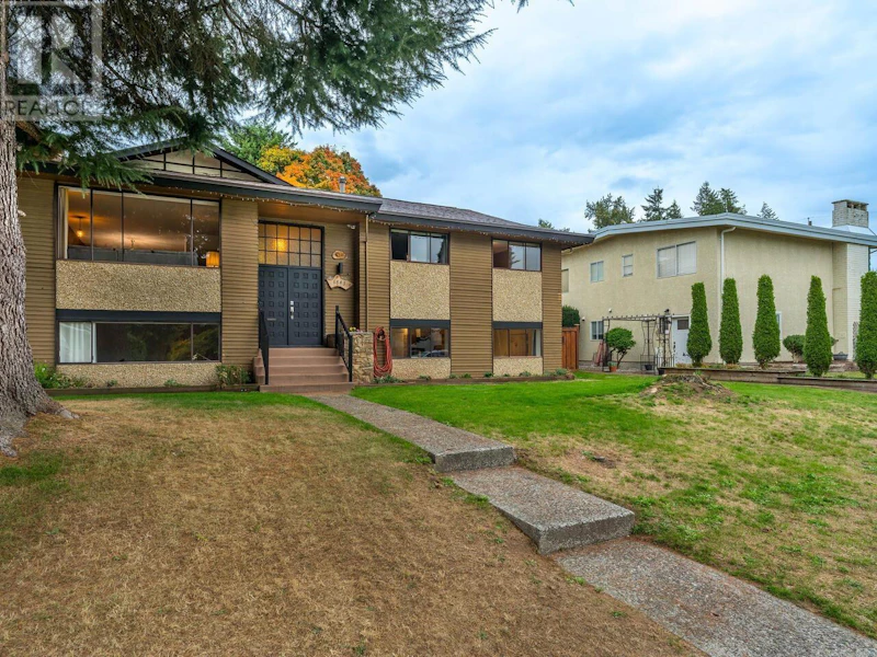 6843 Woodvale Crescent, Burnaby BC V5B 2R6