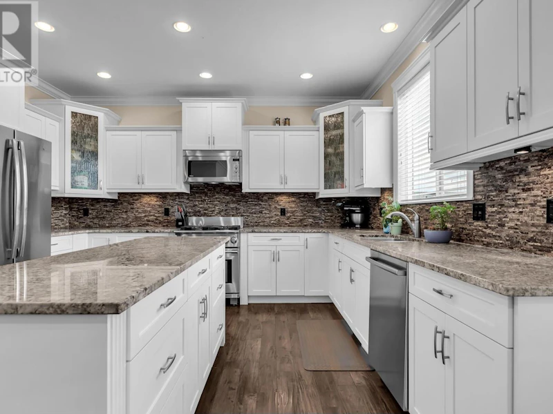 10680 239th Street, Maple Ridge BC V2W 0B3