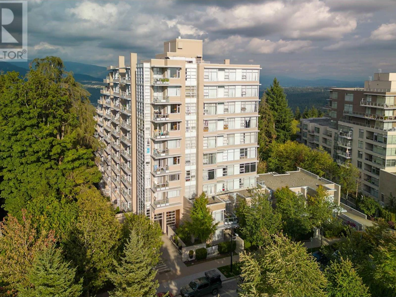 910 - 9266 University Crescent, Burnaby BC V5A 4Z1