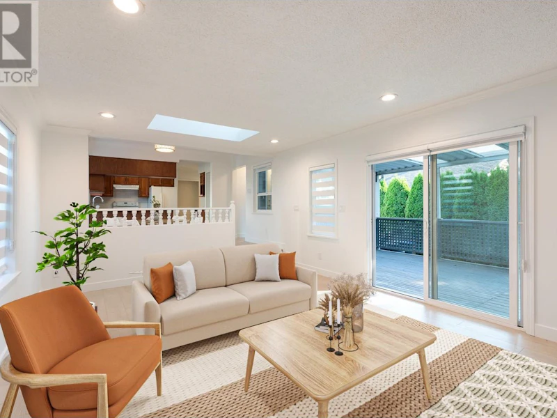 1913 Edinburgh Street, New Westminster BC V3M 2X4