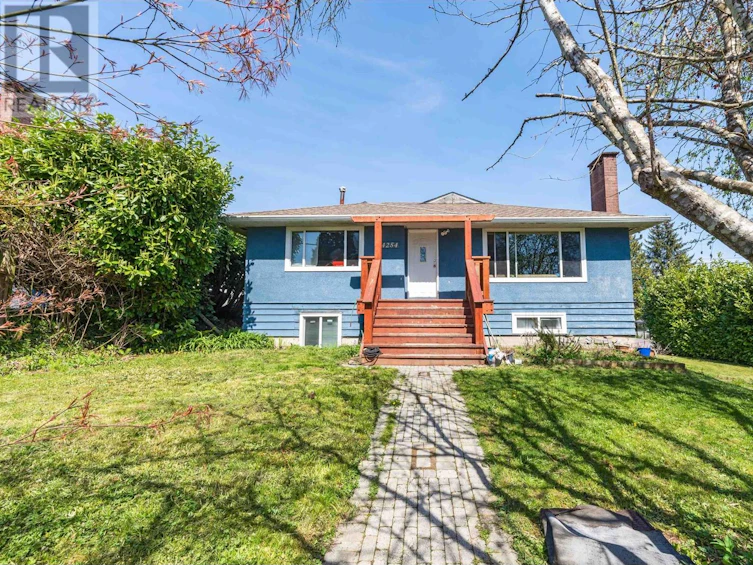 4254 Caddy Road, North Vancouver, BC, V7G 1B7