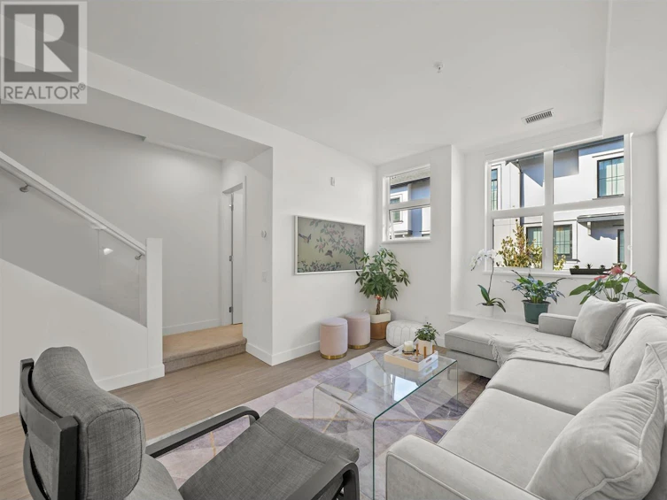 237-2060 Curling Road, North Vancouver, BC, V7P 0E1