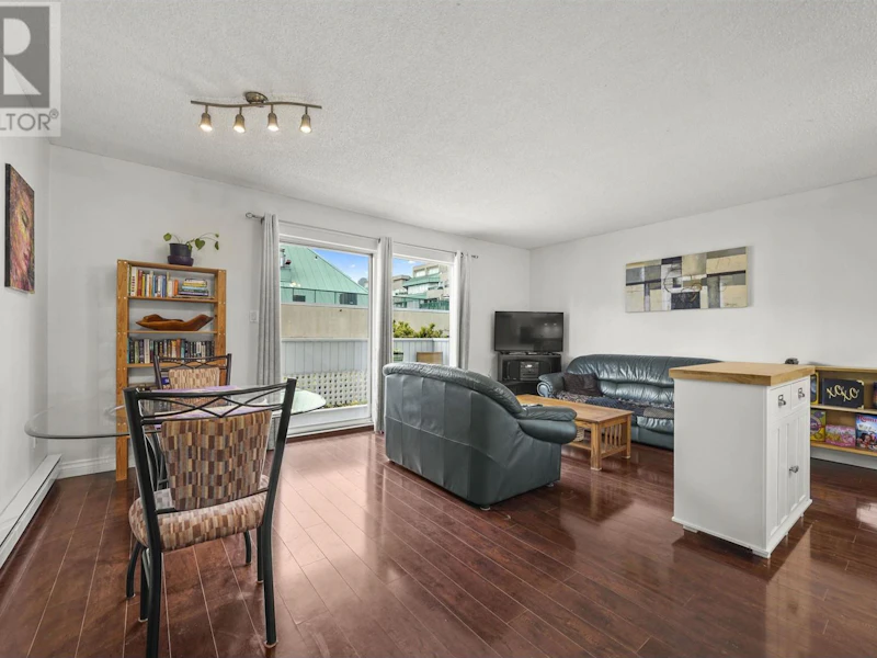 212 - 2055 Suffolk Avenue, Port Coquitlam BC V3B 1H4
