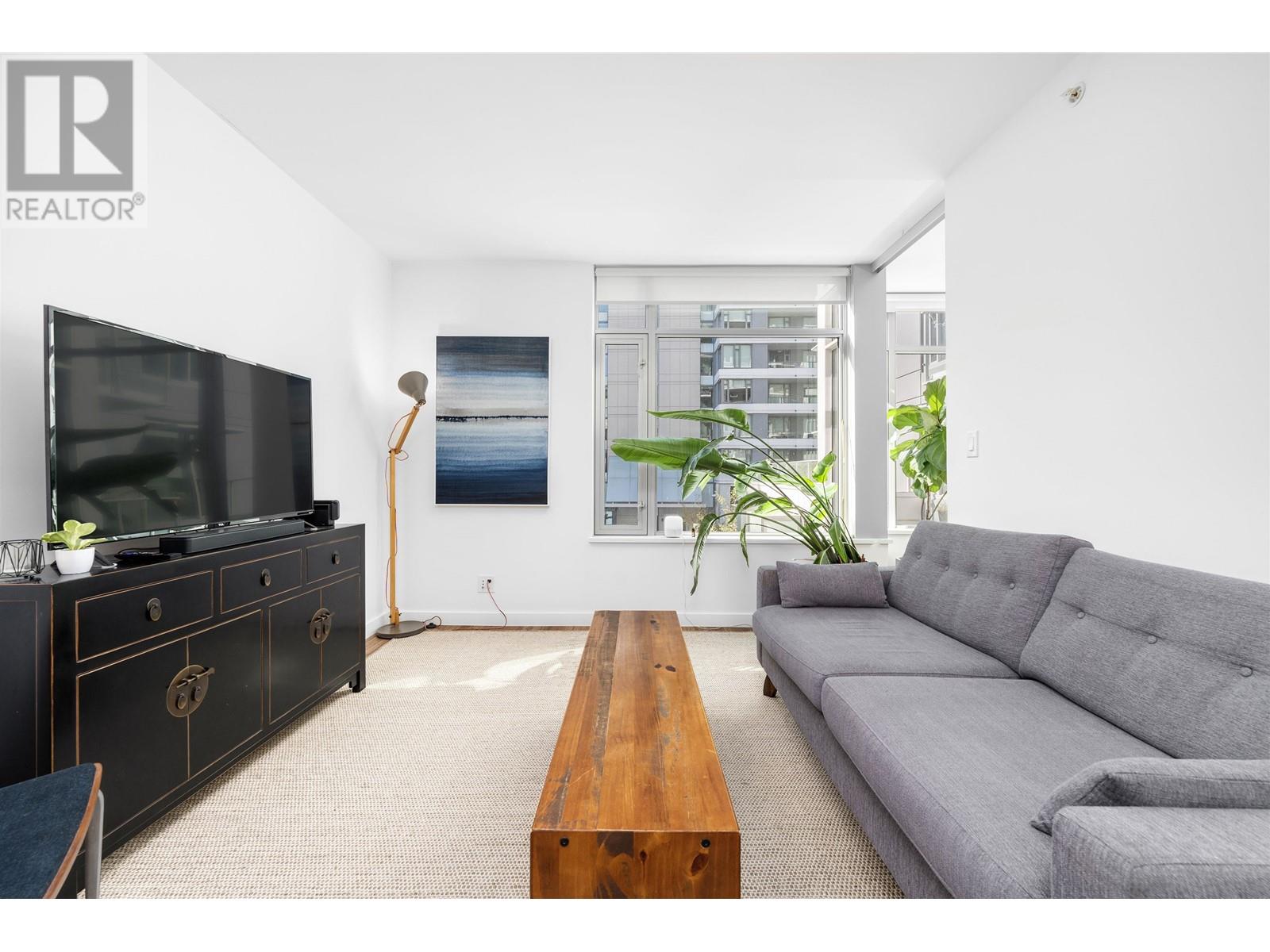 315-1661 Quebec Street, Vancouver, BC, V6A 0H2