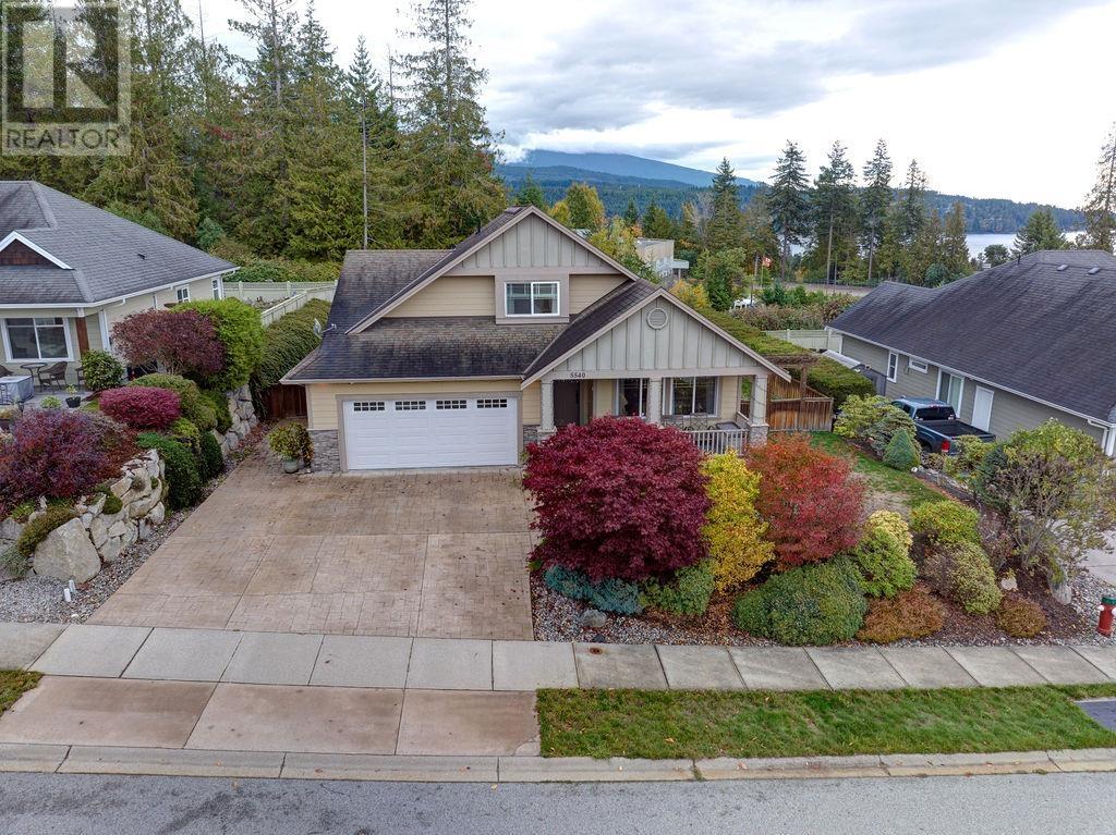 5540 Clayton Avenue, Sechelt, BC, V7Z 0V1