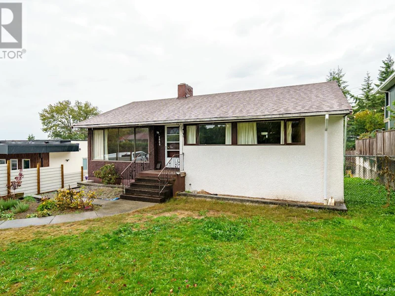 7089 Malibu Drive, Burnaby BC V5A 1A2