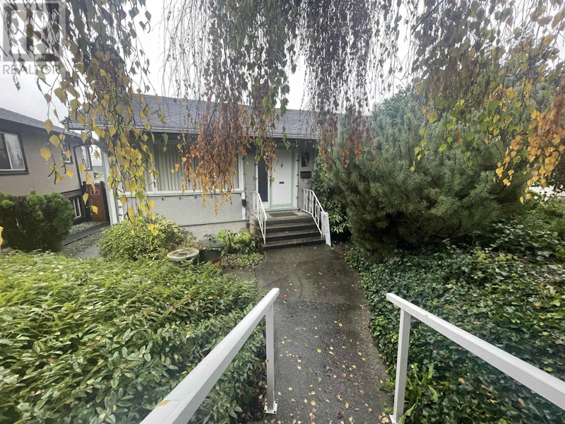 5790 Halifax Street, Burnaby BC V5B 2P3