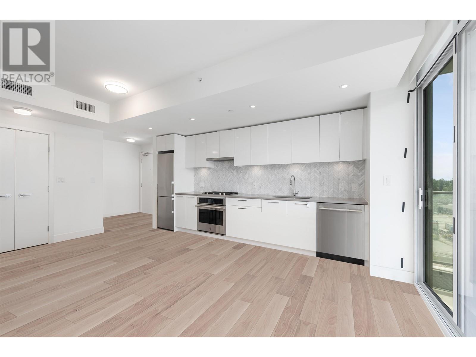 808-3581 East Kent Avenue North, Vancouver, BC, V5S 0H6