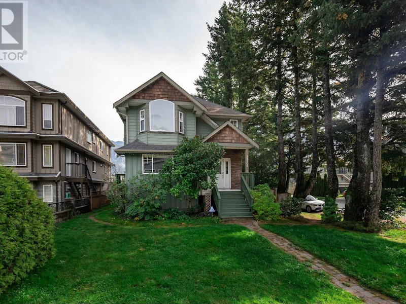 38106 Fourth Avenue, Squamish BC V8B 0T2