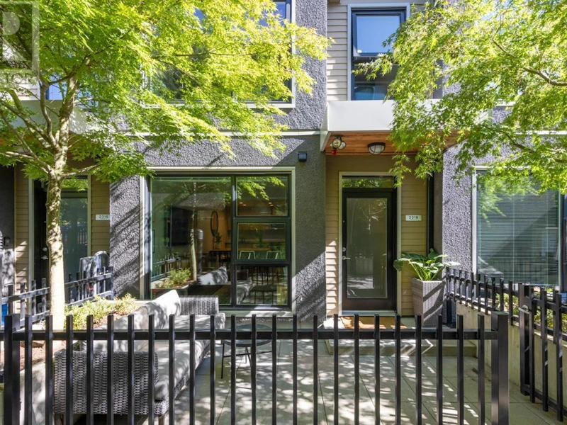 2318 Windsor Street, Vancouver BC V5T 3Z5