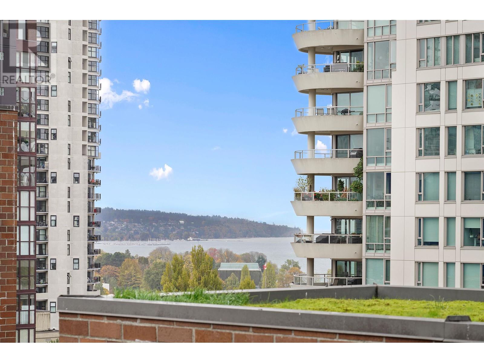 403-950 Drake Street, Vancouver, BC, V6Z 2B9