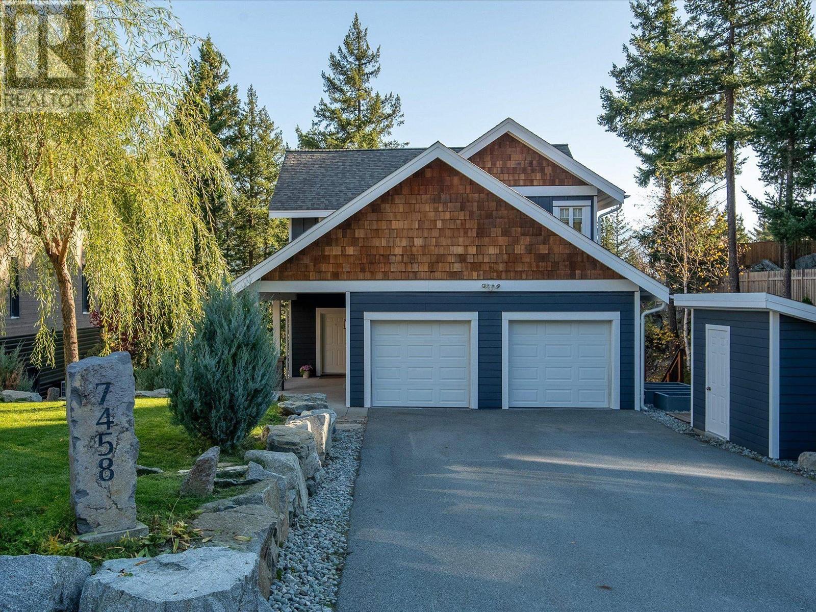 7458 Dogwood Street, Pemberton, BC, V0N 2L0