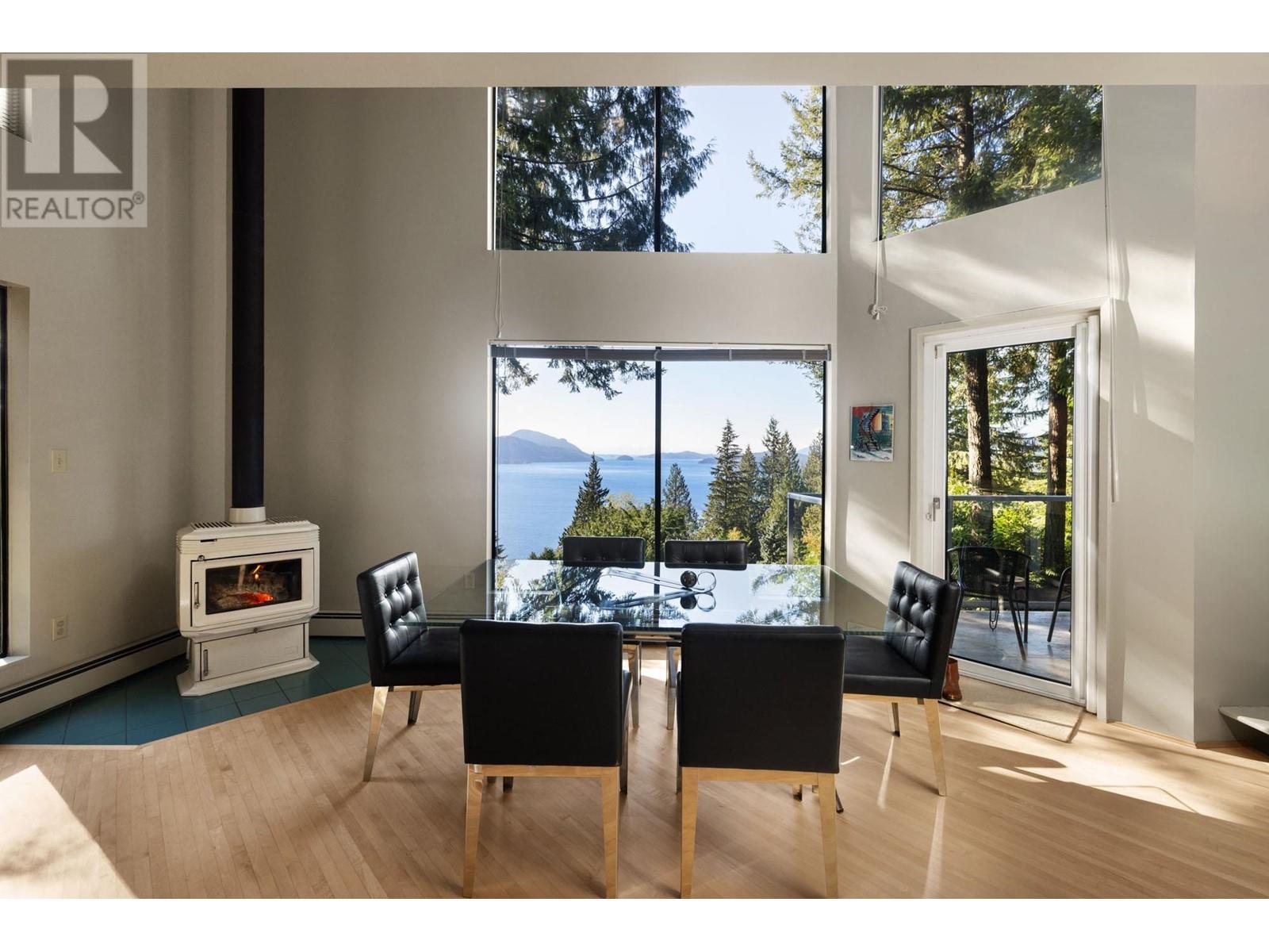 225 Mountain Drive, West Vancouver, BC, V0N 2E0