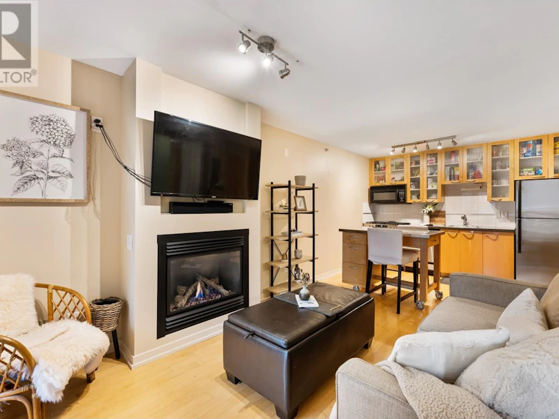 705 - 969 Richards Street, Vancouver BC V6B 1A8