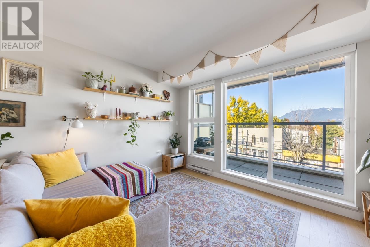 304-2508 Fraser Street, Vancouver, BC, V5T 3V4