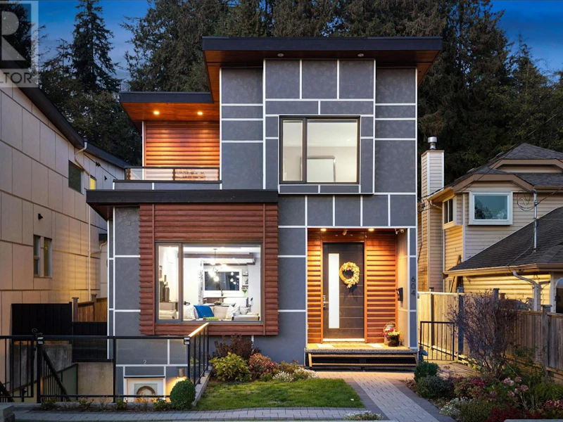 604 E 22nd Street, North Vancouver BC V7L 3C9