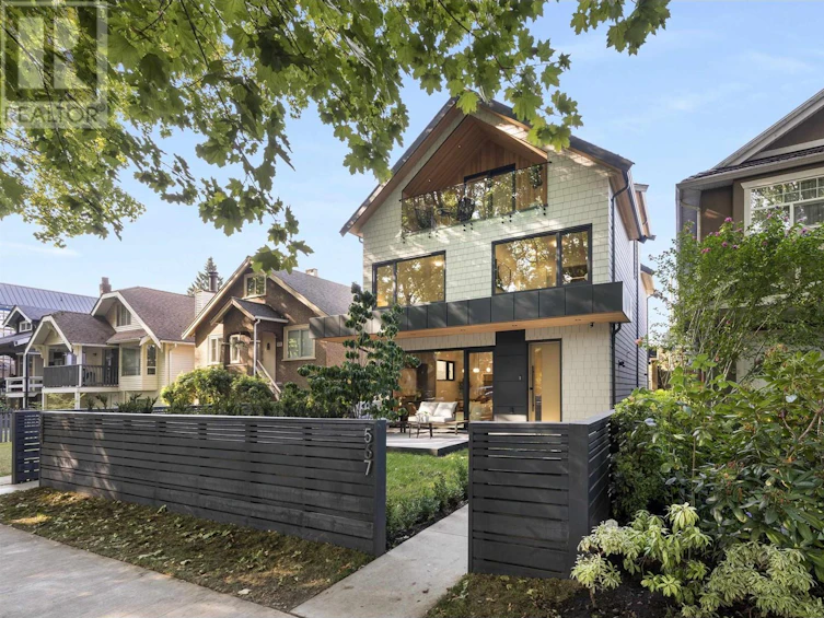 567 West 17th Avenue, Vancouver, BC, V5Z 1T6