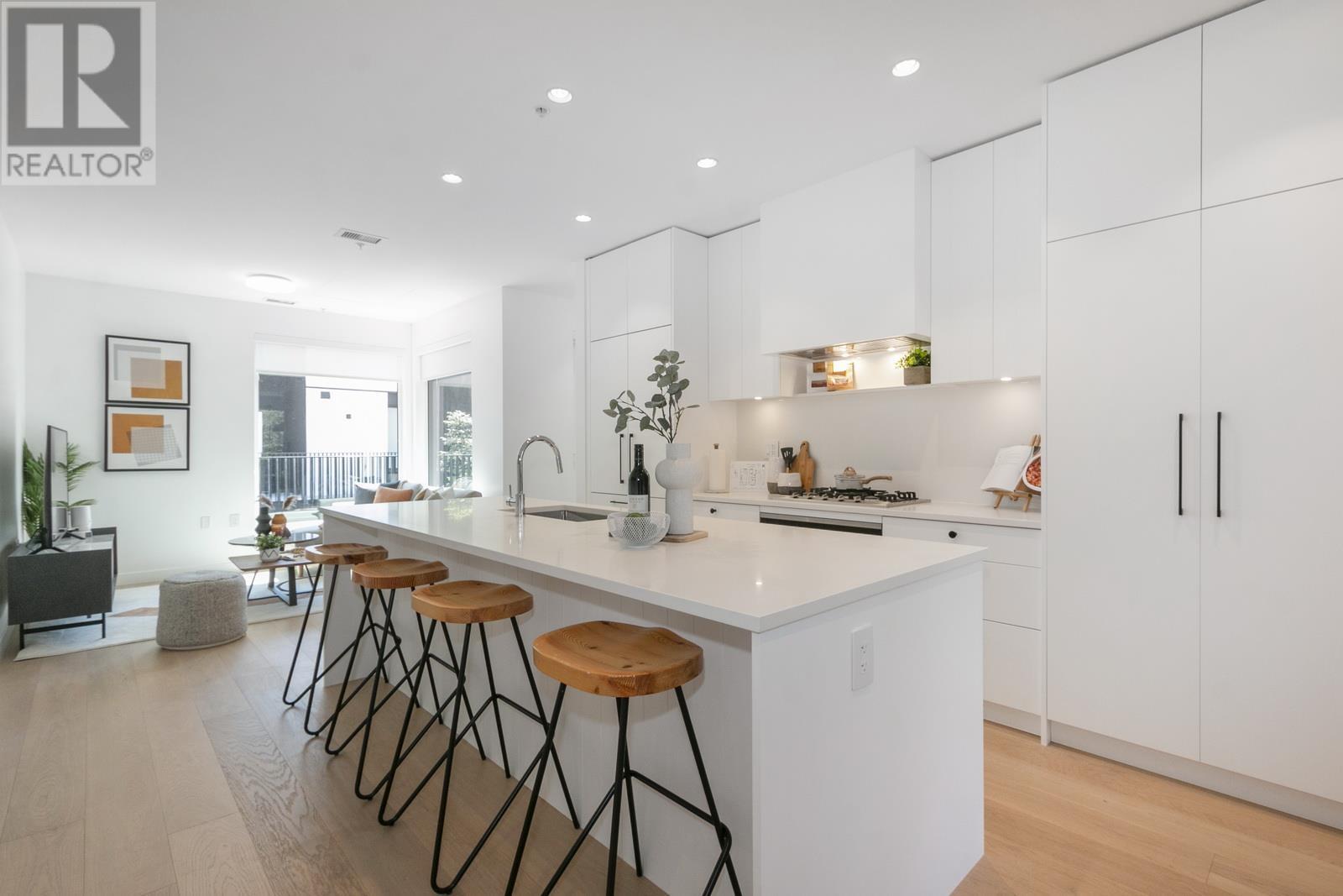 46 West King Edward Avenue, Vancouver, BC, V5Y 0N6