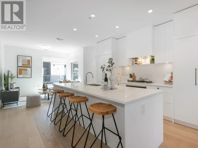 46 West King Edward Avenue, Vancouver, BC, V5Y 0N6