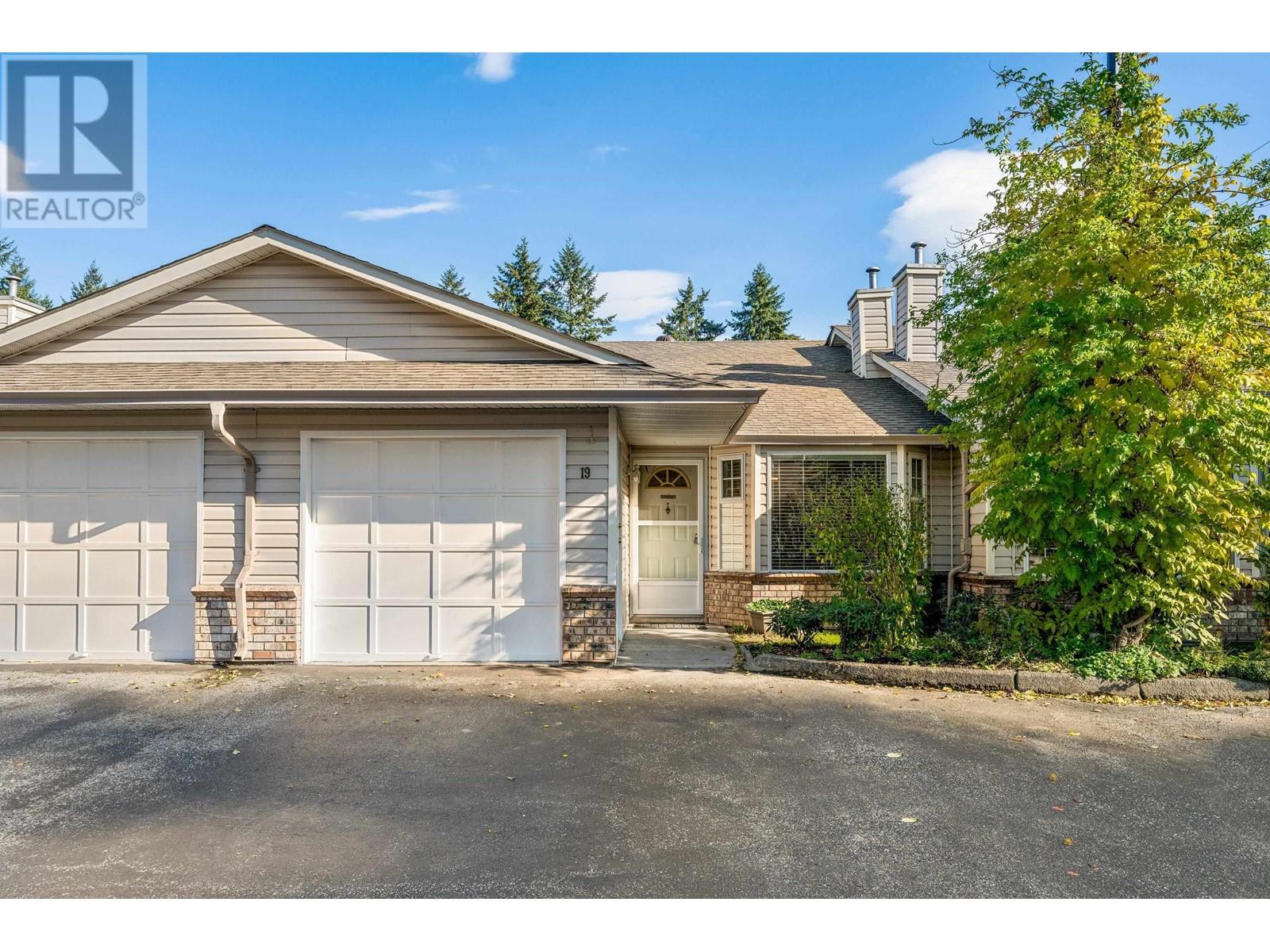 19-12049 217 Street, Maple Ridge, BC, V2X 0M8