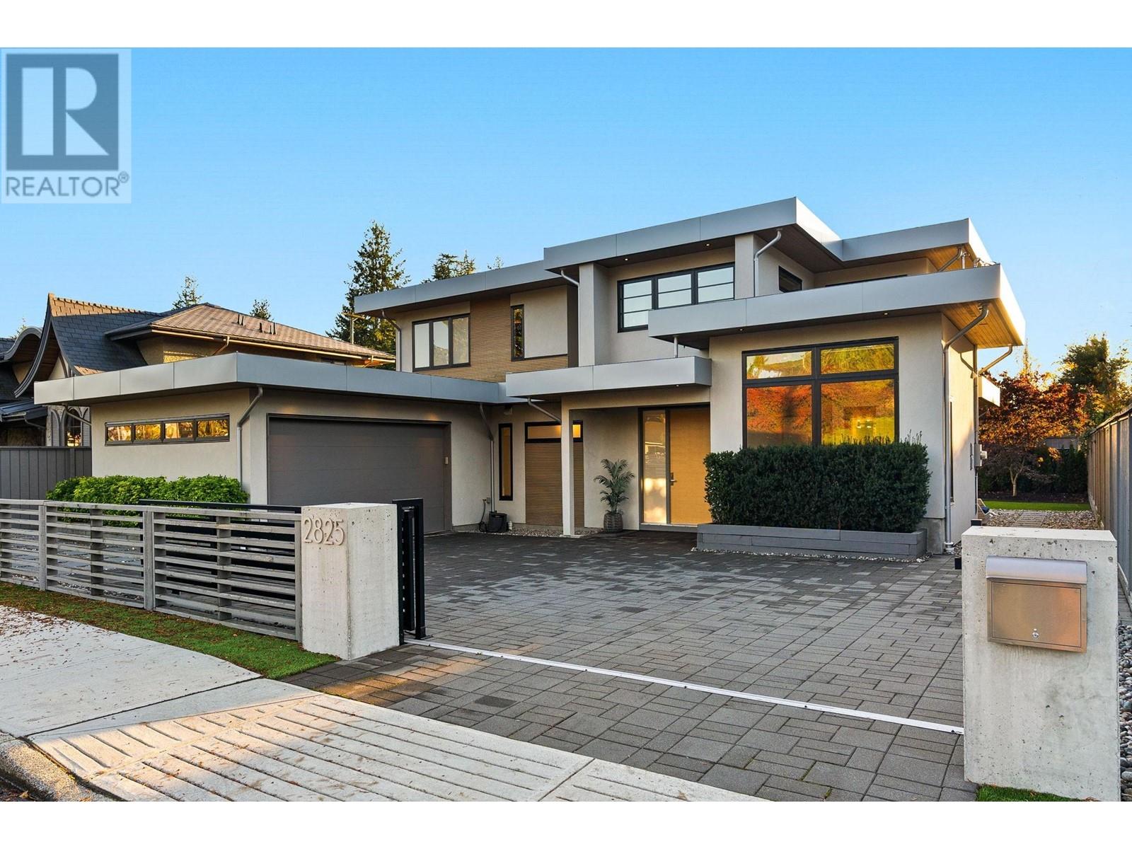 2825 Edgemont Boulevard, North Vancouver, BC, V7R 2N3