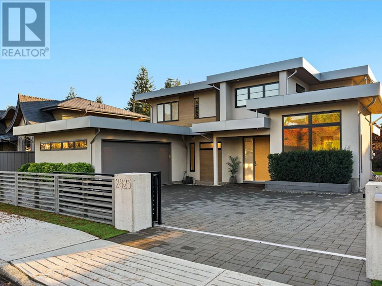 2825 Edgemont Boulevard, North Vancouver, BC, V7R 2N3