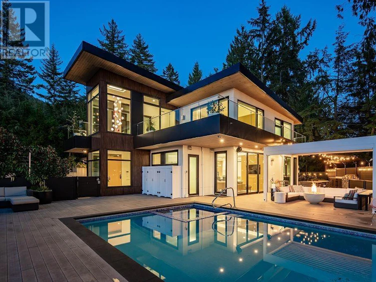 4476 Skyline Drive, North Vancouver, BC, V7R 3H1