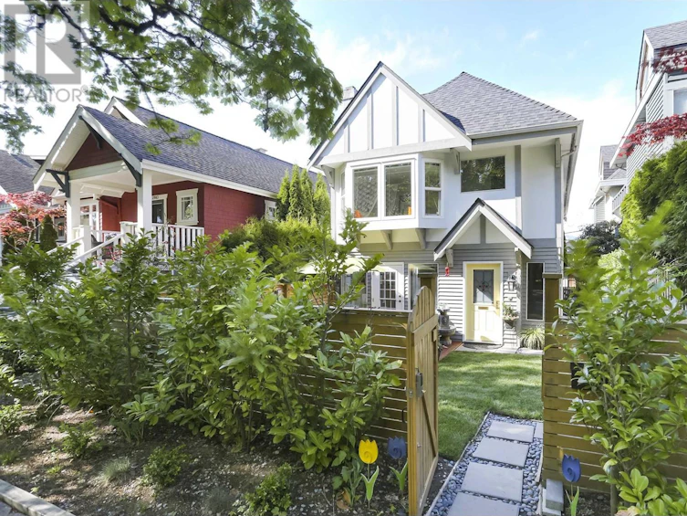 2977 West 6th Avenue, Vancouver, BC, V6K 1X4