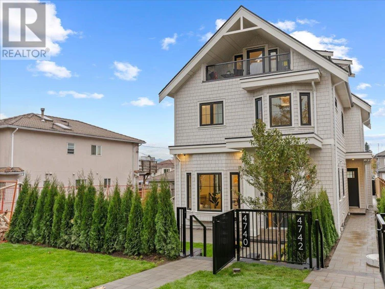 4742 Argyle Street, Vancouver, BC, V5N 3X8