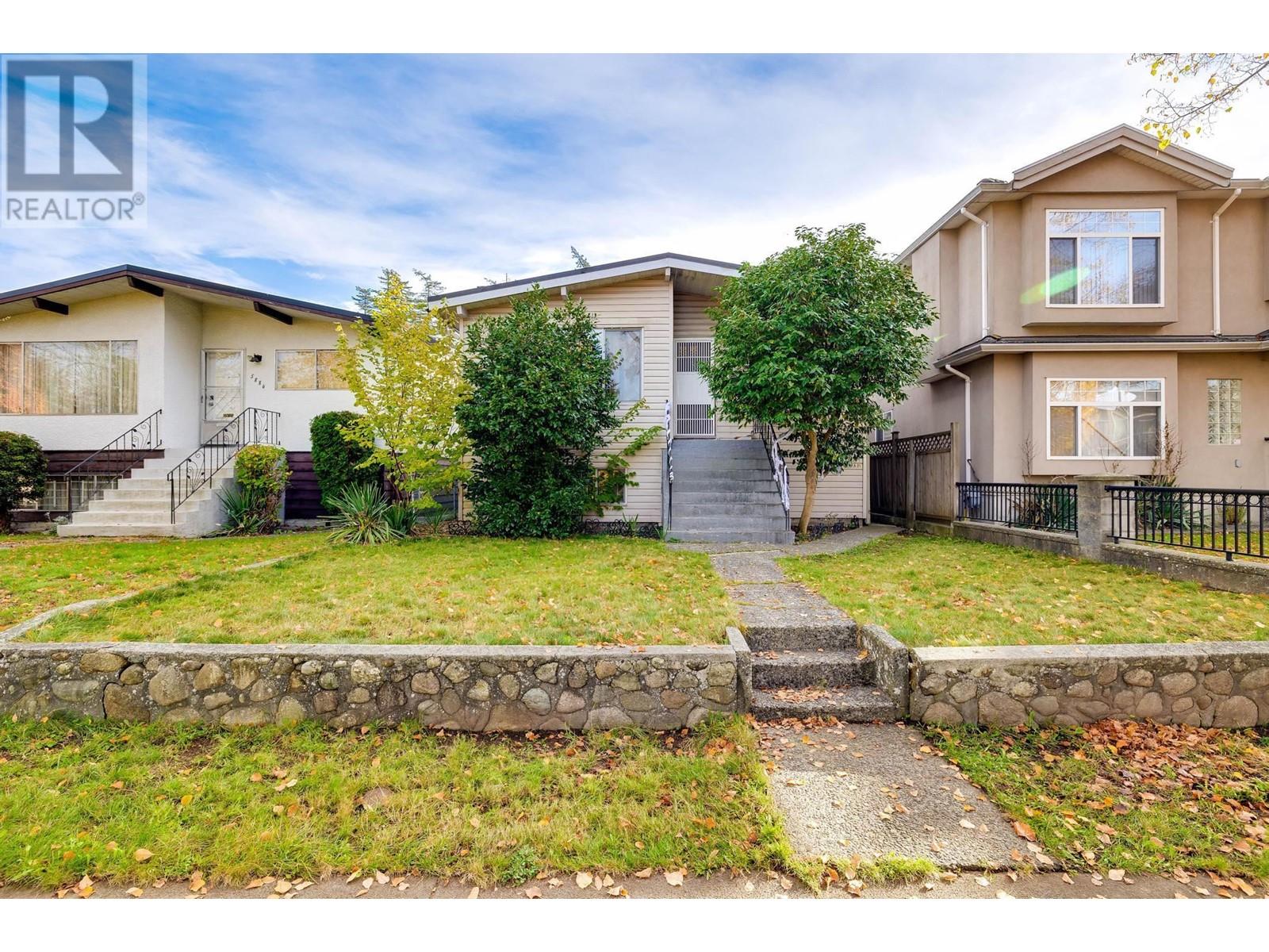 5888 Ormidale Street, Vancouver, BC, V5R 4R3
